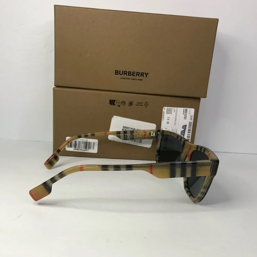 BURBERRY BE4293 380687 square sunglass black on vintage check framegrey lenses.